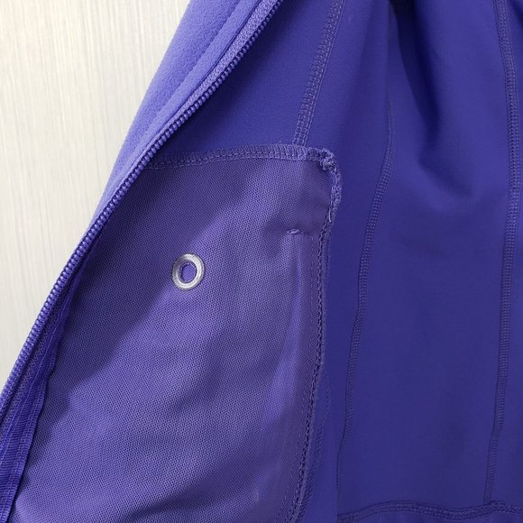 Zella Zippered fleecy jacket with mesh shoulder details - Picture 14 of 15